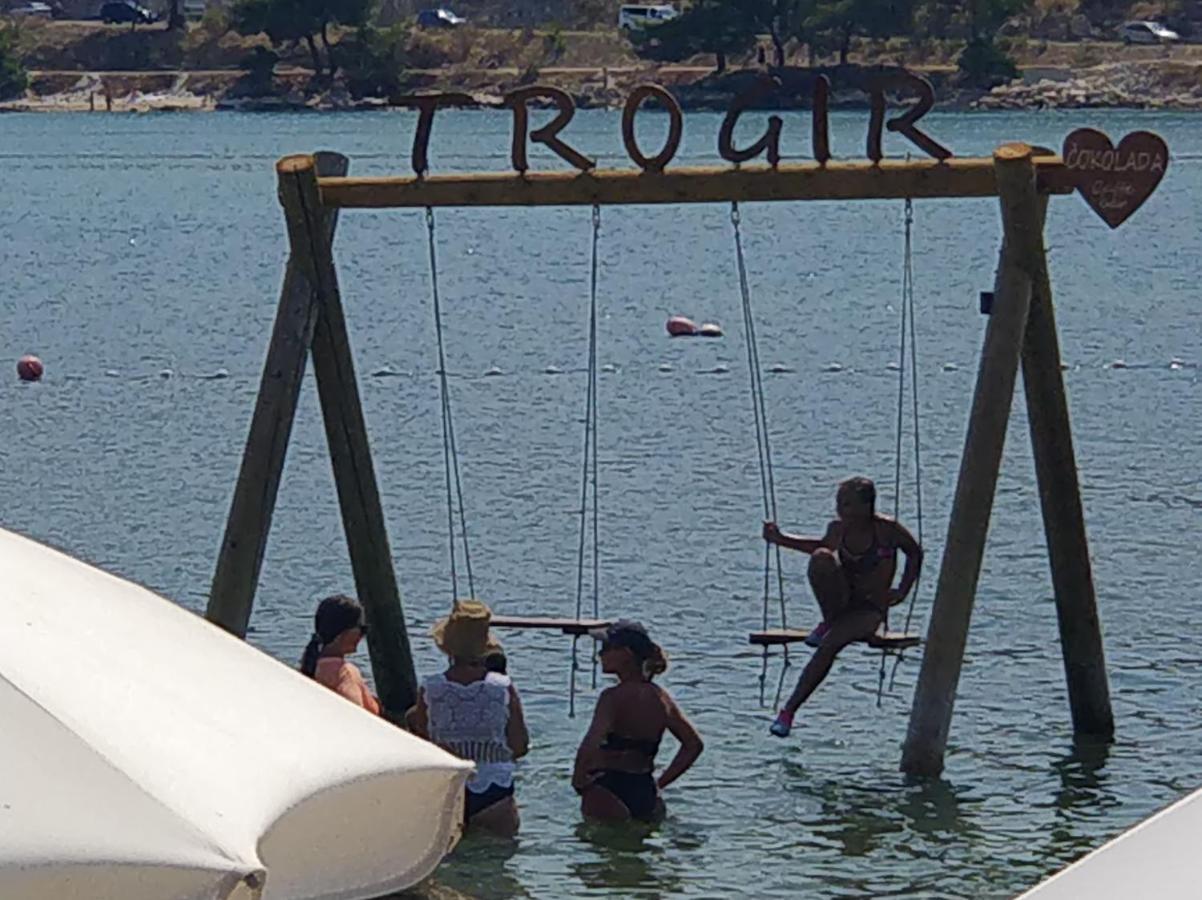 Apartments Villa A - Heating Pool Trogir Ngoại thất bức ảnh