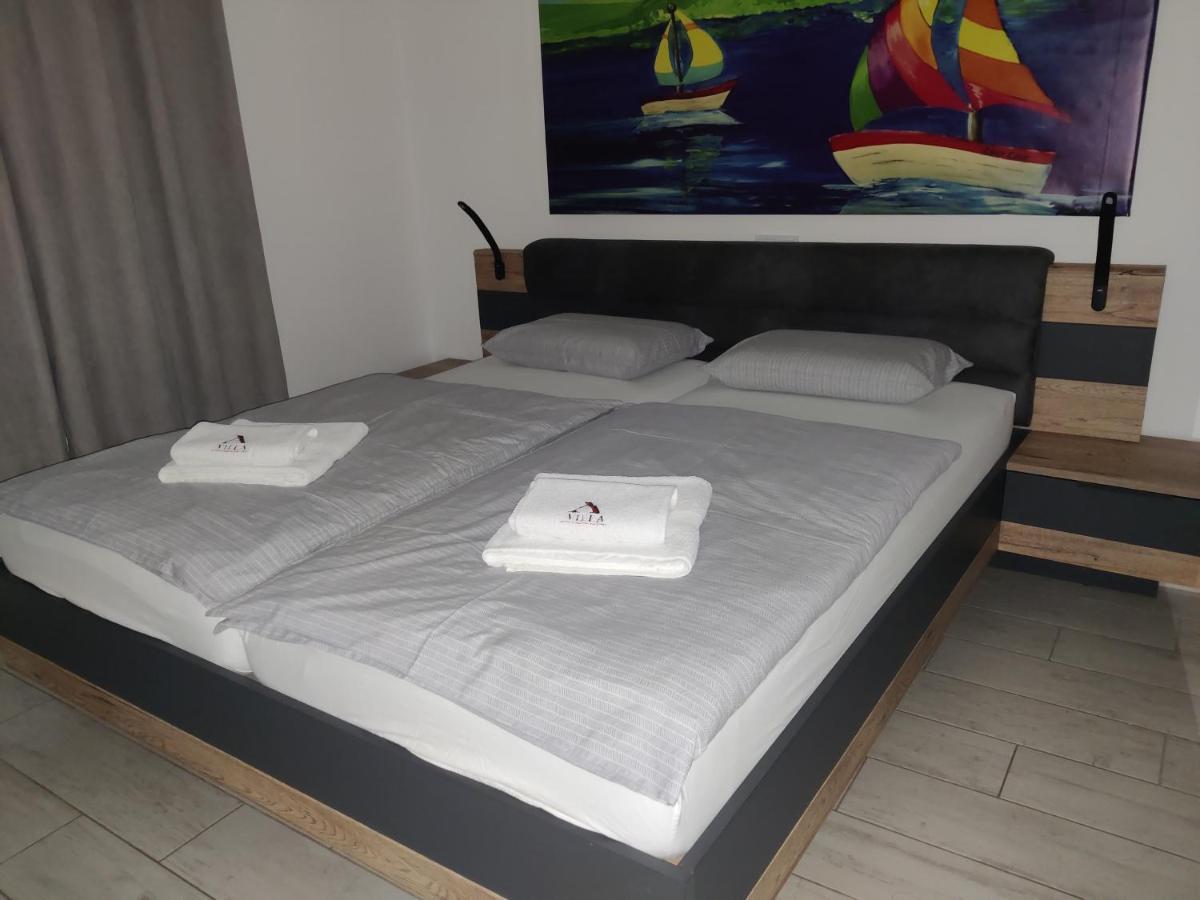 Apartments Villa A - Heating Pool Trogir Ngoại thất bức ảnh