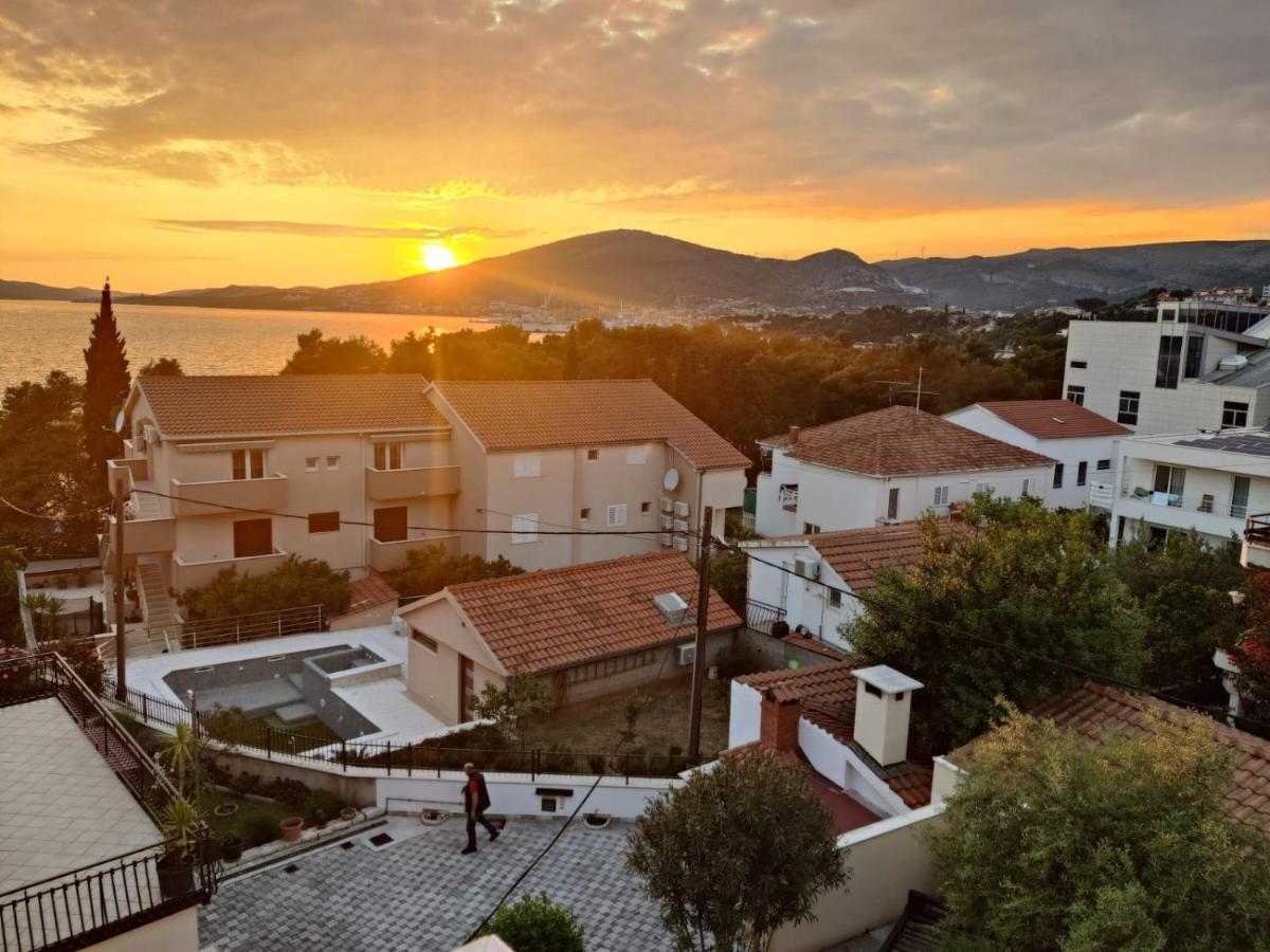 Apartments Villa A - Heating Pool Trogir Ngoại thất bức ảnh